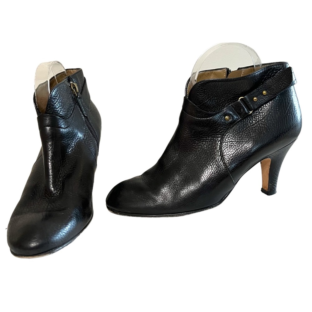 ANYI LU | Italian Leather Ankle heeled buckled booties